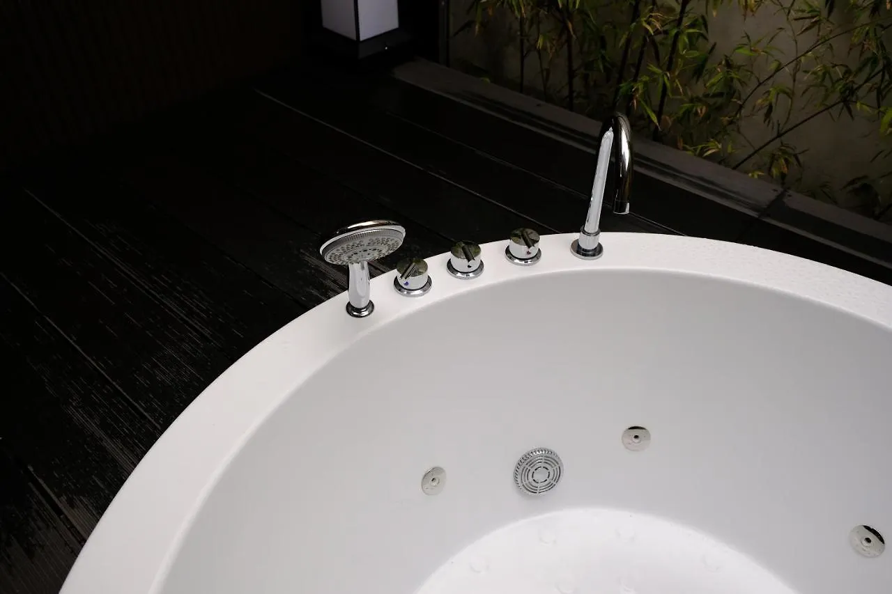 Shiki Suites - Kyoto Umekoji 3*,